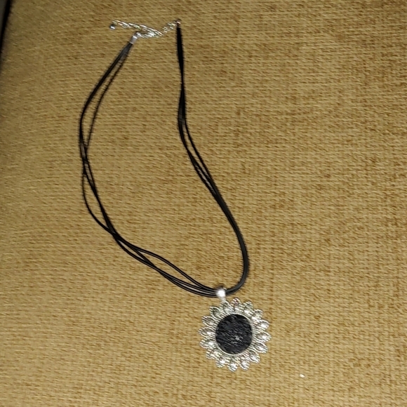 Sunflower Pendand Necklace - Picture 2 of 2